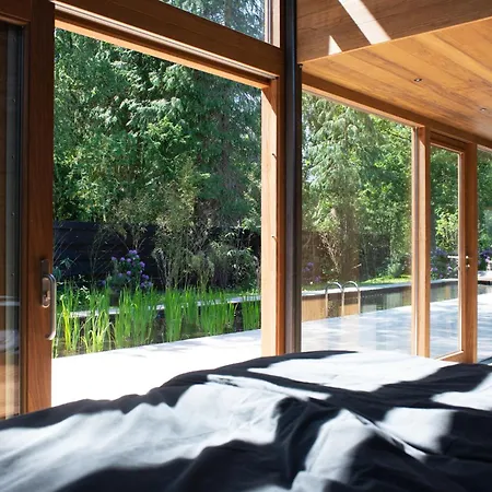 The Pool House - Holiday home