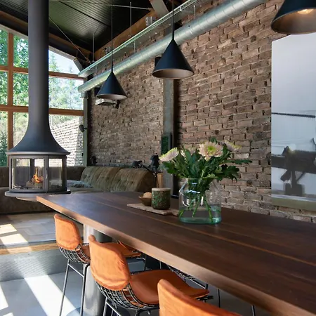 別荘 The Pool House - *